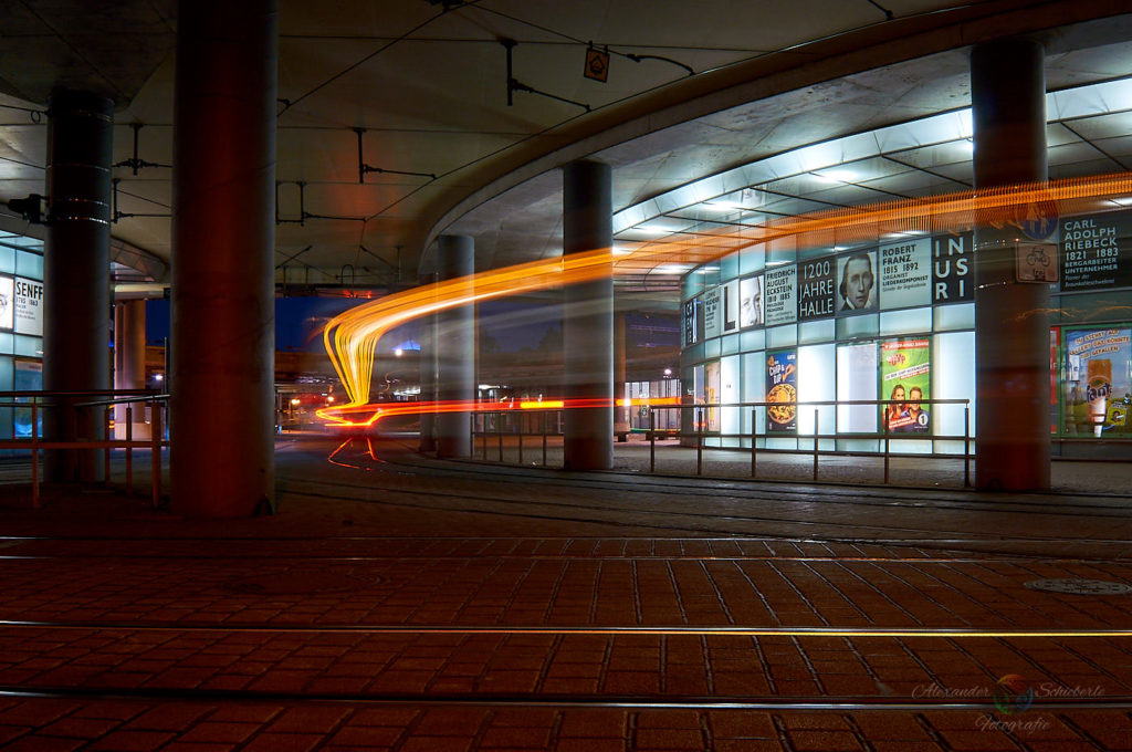 Straßenbahn-Lichtzieher am Riebeckplatz